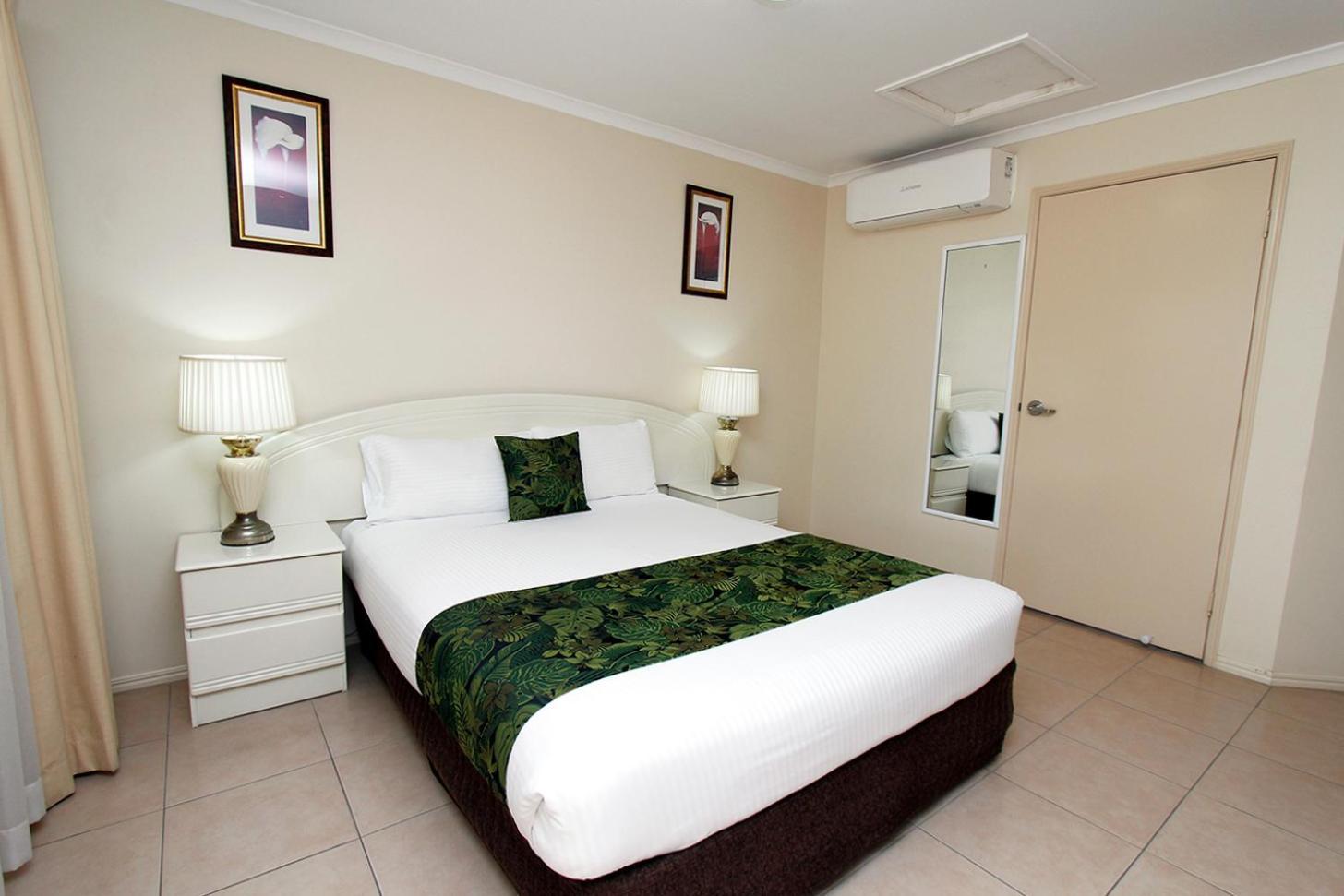 تشينتشيلا The Palms Motel المظهر الخارجي الصورة
